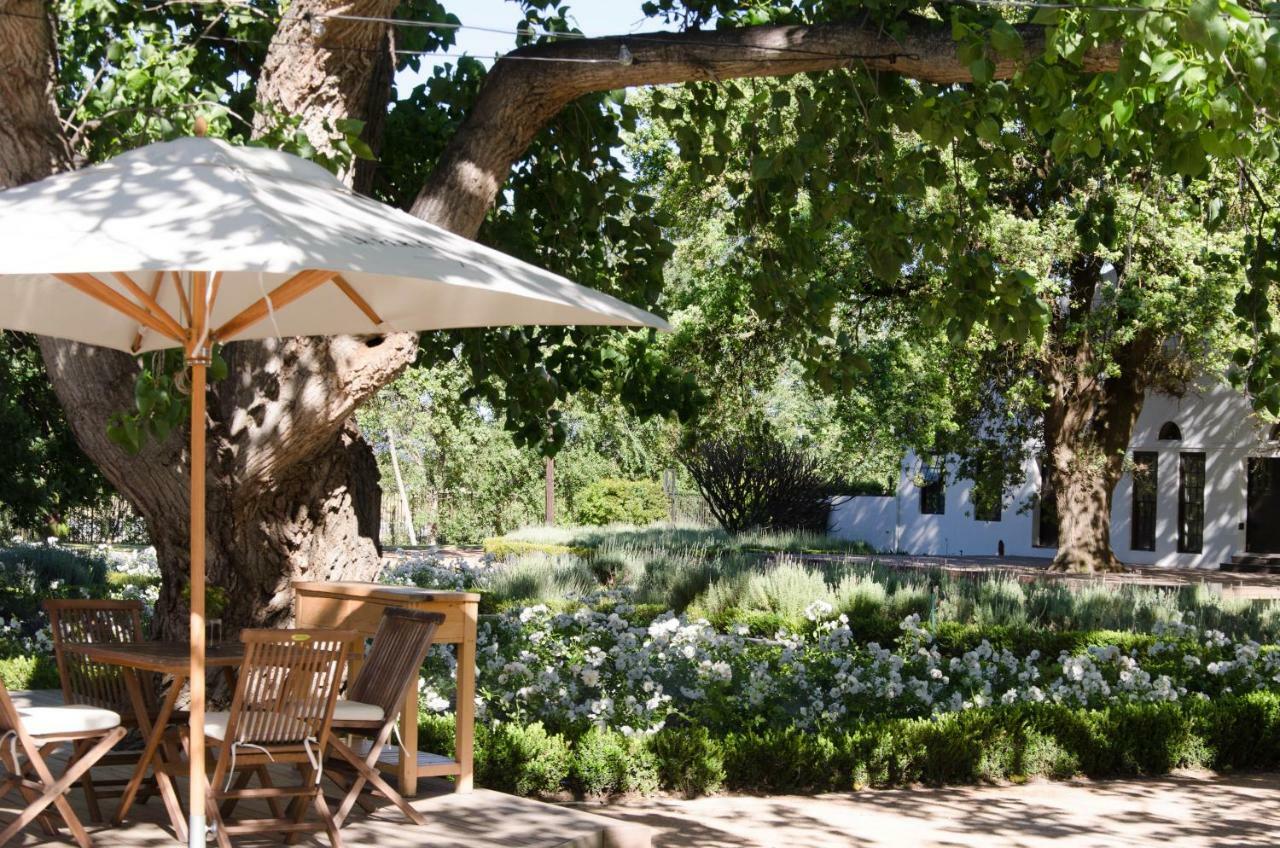 La Paris Estate Hotel Franschhoek Exterior photo