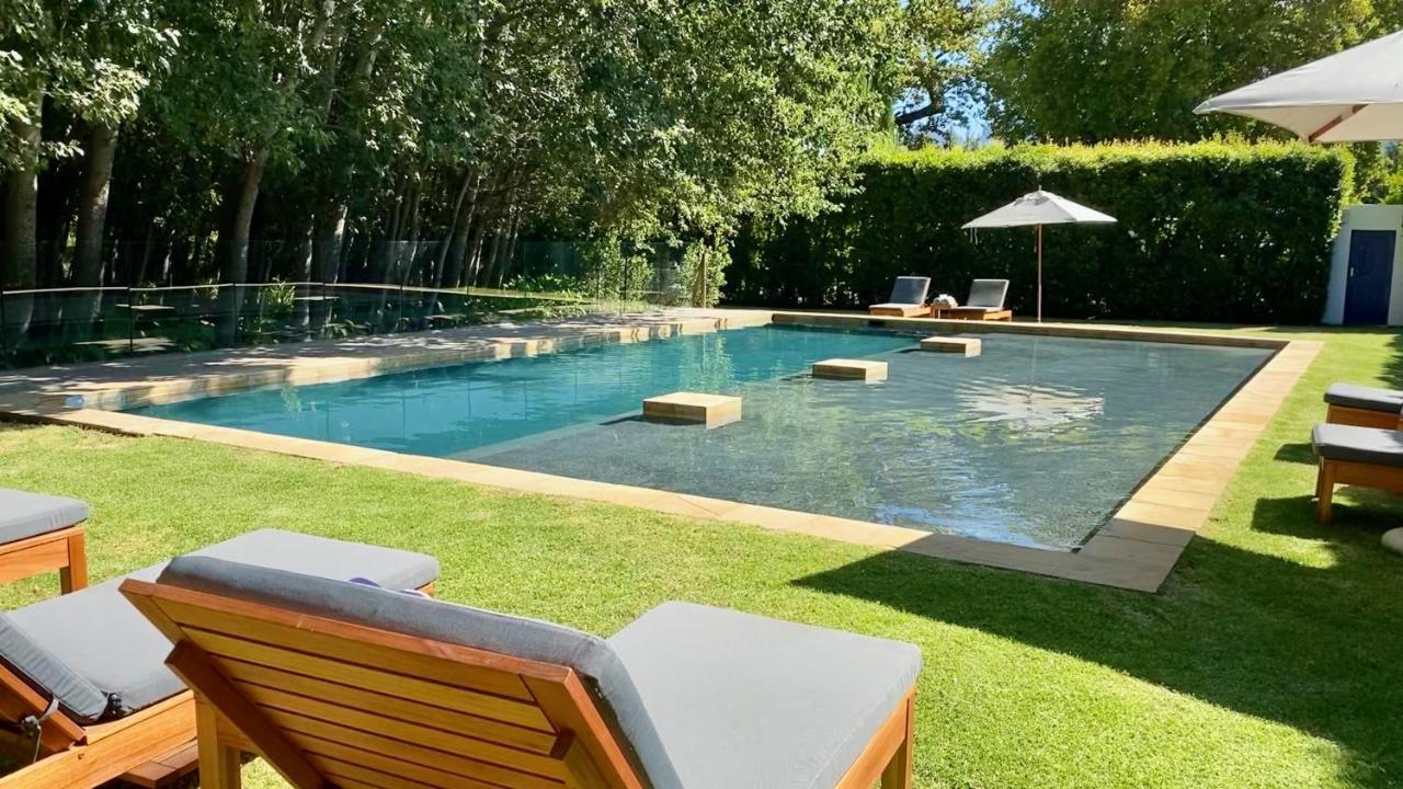 La Paris Estate Hotel Franschhoek Exterior photo